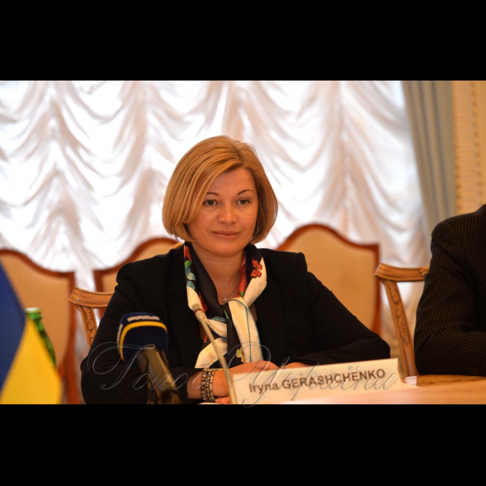 21 лютого 2017 зустріч Першого заступника Голови Верховної Ради України Ірини Геращенко з Комісаром Європейського Союзу з питань гуманітарної допомоги та управління кризами Х. Стиліанідесом.
