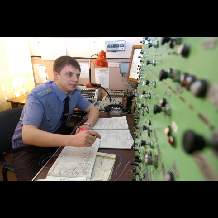 7 квітня 2009 в смт Гостомель відбулася церемонія передачі Координатором проектів ОБСЄ в Україні Послом  Любомиром Копаєм Центральній виборчій комісії 971 комп'ютера та 557 принтерів, які будуть передані на відповідальне зберігання органам Реєстру у всіх регіонах України. Технічна допомога на суму у 1,6 млн. євро, яку складає вартість комп’ютерного обладнання, була надана Європейським Союзом.
Цього ж дня техніка відвантажена в кілька регіонів.