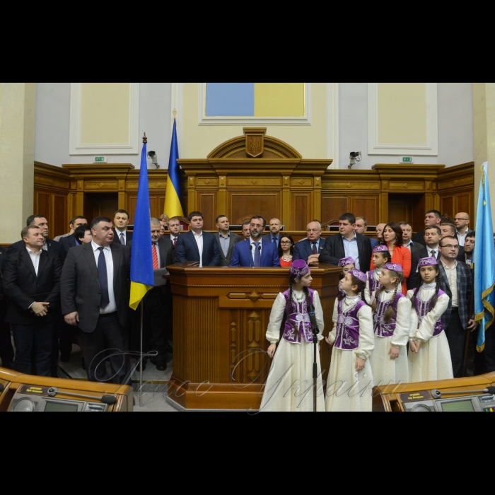 23 лютого 2017 до парламенту завітав ансамбль Кримськотатарського культурного центру 