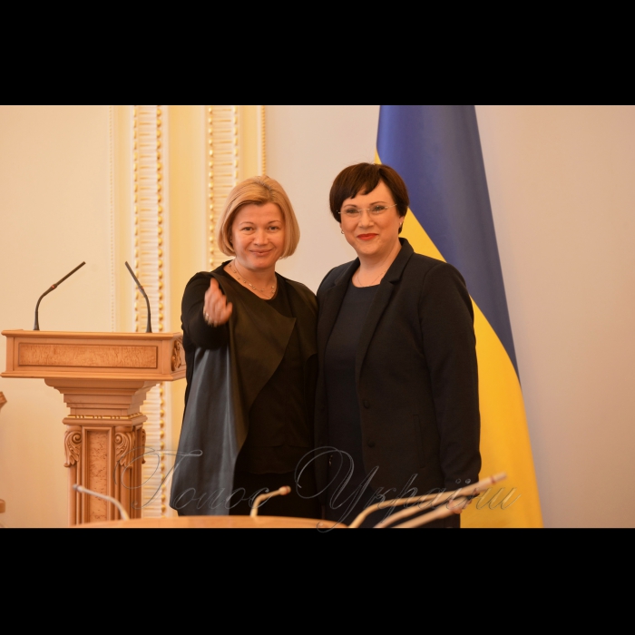 2 березня 2017 зустріч першого заступника Голови Верховної Ради України Ірини Геращенко із заступником спікера Кнесету держави Ізраїль, головою ізраїльсько-української парламентської групи дружби Талі Плосков.