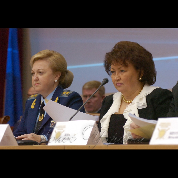 28 квітня 2009 розширене засідання колегії Генеральної прокуратури України щодо стану додержання законодавства про охорону здоров’я та прокурорський нагляд з цього питання. До участі запрошені голова Комітету Верховної Ради з питань охорони здоров’я Тетяна Бахтеєва, міністр охорони здоров’я Василь Князевич, прокурори областей, працівники апарату Генпрокуратури.