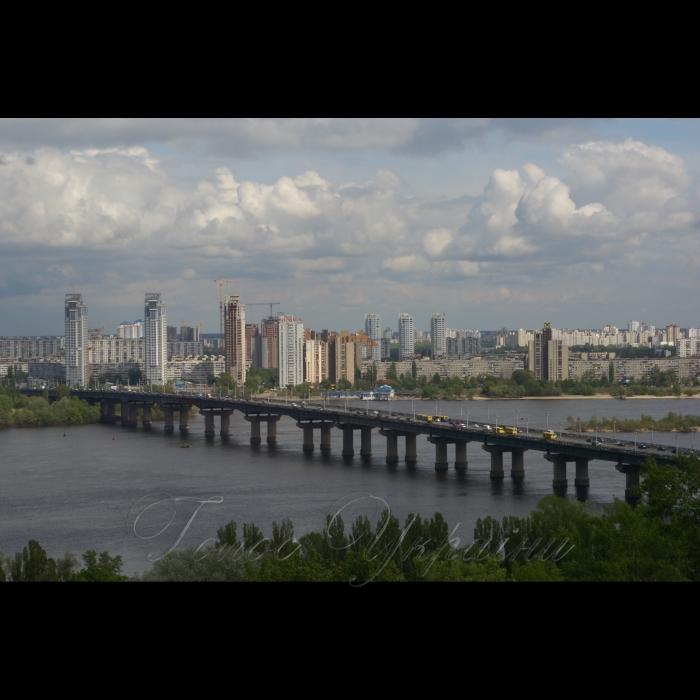 7 травня 2009 напередодні Дня Перемоги в меморіальному комплексі «Національний музей Великої Вітчизняної війни 1941-1945 років» зустрілися однополчани, земляки київських земляцтв.