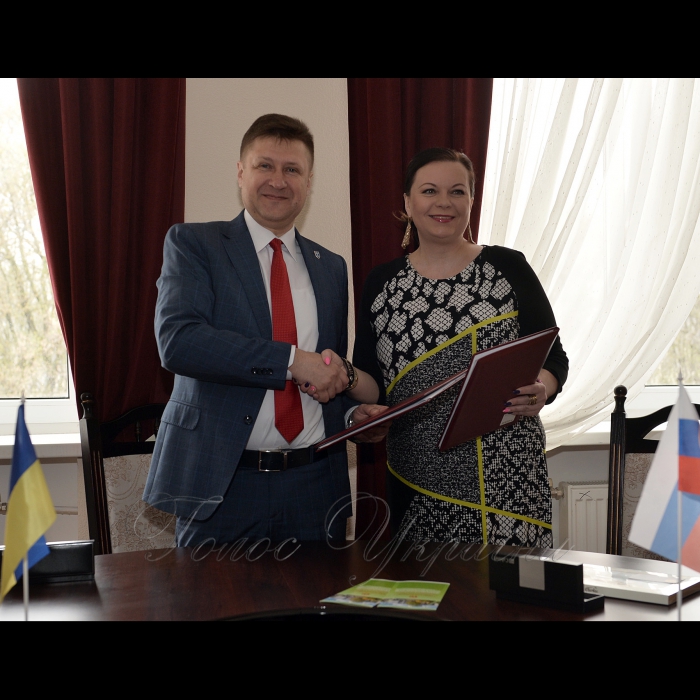 5 квітня 2017 Національний університет біоресурсів і природокористування України.
Підписано Угоду про міжвузівське співробітництво між Національним університетом біоресурсів і природокористування україни економічний факультет та Словацьким аграрним університетом економічний факультет в місті Нітра Словаччина.