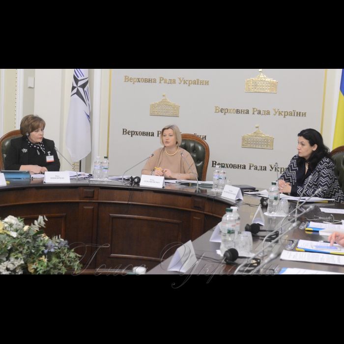 5 квітня 2017 під головуванням Першого заступника Голови Верховної Ради України Ірини Геращенко у парламенті відбулося чергове засідання Міжпарламентської ради Україна-НАТО, до складу якої входять народні депутати України і парламентарії держав-членів НАТО – члени Парламентської асамблеї НАТО.
Заступник гол. парламентської асамблеї НАТО Раса Юкневічене, Ірина Геращенко, Іванна Климпуш-Цинцадзе.