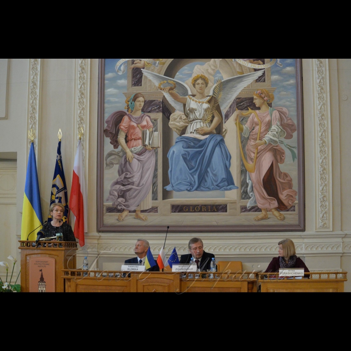 6 квітня 2017 форум ректорів вищих навчальних закладів України та Республіки Польща.
Міністр освіти і науки України Лілія Гриневич, Тадеуш Шломка, ректор КПІ Михайло Згуровський, 1-й заступник Голови ВР Ірина Геращенко.