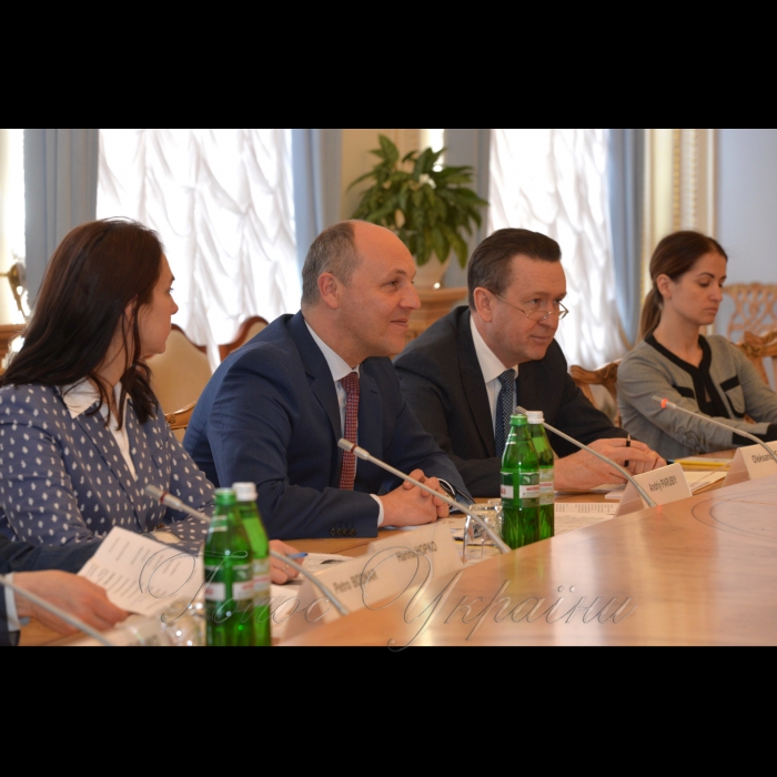 11 квітня 2017 зустріч Голови Верховної Ради України Андрія Парубія з Міністрами закордонних справ Словацької Республіки, Угорщини та Чеської Республіки.