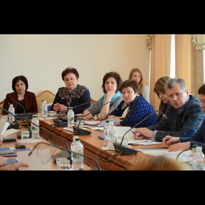 20 квітня 2017 практикум з нормотворчості для фахівців органів місцевого самоврядування з питань управління освітою. Проводять: Апарат Верховної Ради України разом із Комітетом Верховної Ради України з питань державного будівництва, регіональної політики та місцевого самоврядування на підтримку реформи децентралізації. Програма реалізується спільно з Асоціацією міст України в рамках проекту 