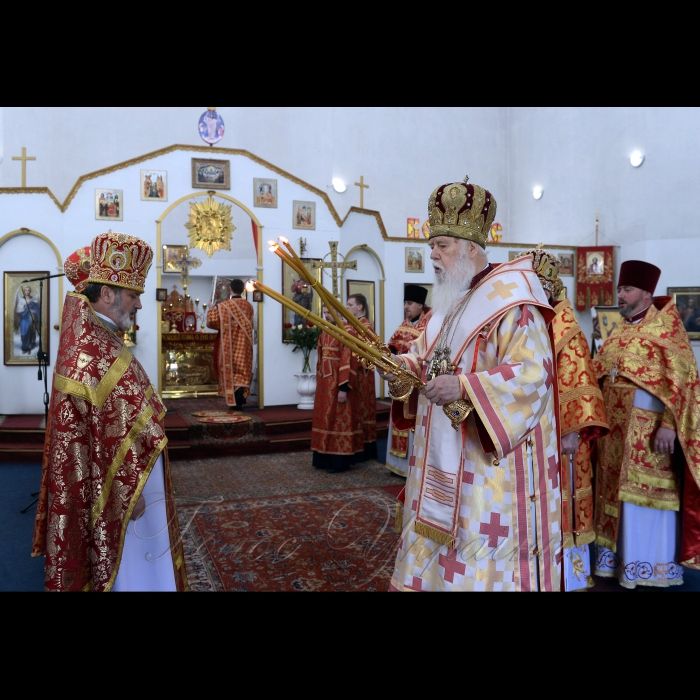 26 квітня 2017 Святійший Патріарх Філарет провів Божественну Літургію у Миколаївському храмі пам'яті жертв Чорнобильської катастрофи (Київ, вулиця Нагірна, 1) у Шевченківському районі міста Києва - помолився за упокій героїв-ліквідаторів та жертв Аварії на ЧАЕС, а також відслужив Панахиду за жертвами катастрофи на ЧАЕС, відкрив та освятив відреставрований пам'ятник - курган Жертвам аварії на ЧАЕС та та у Києві.