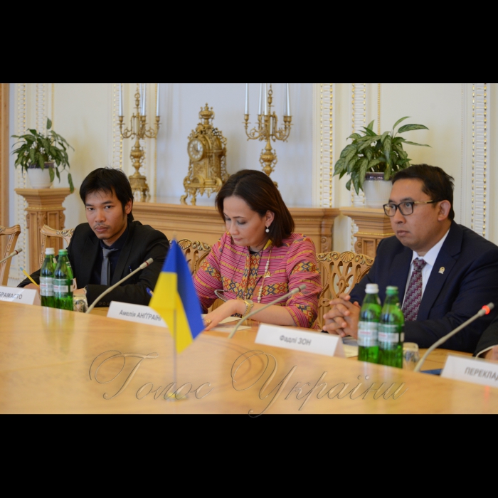 19 травня 2017 зустріч Першого заступника Голови Верховної Ради України І.В. Геращенко з заступником Голови Ради Народних представників Республіки Індонезія Ф. Зоном.