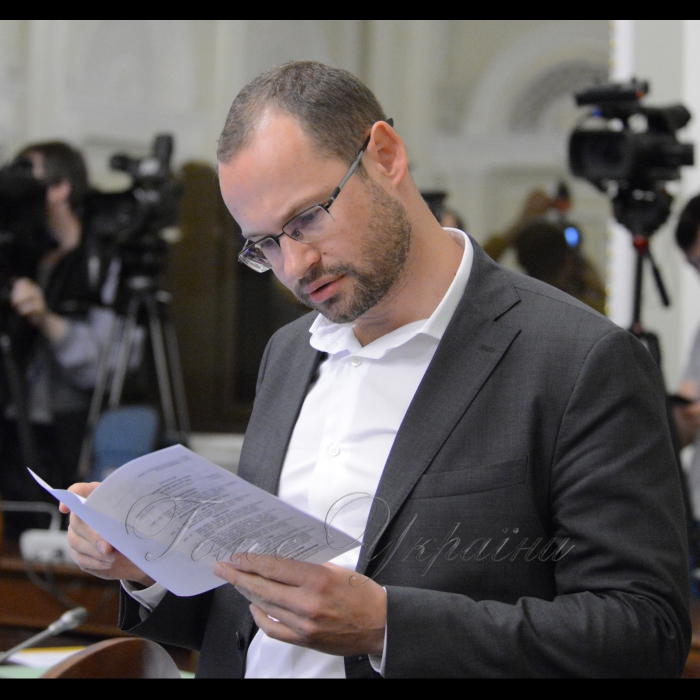 22 травня 2017 засідання погоджувальної ради у ВР.
Павло Пинзеник (НФ).