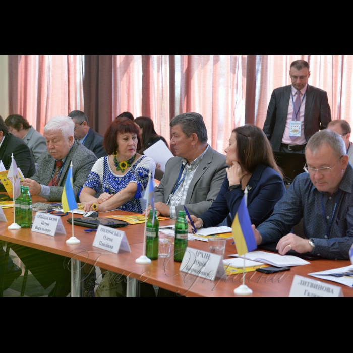 18 травня 2017 у м. Марiуполь відбулось відкриття дводеної міжнародної конференціі - круглий стіл 