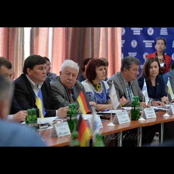 18 травня 2017 у м. Марiуполь відбулось відкриття дводеної міжнародної конференціі - круглий стіл 