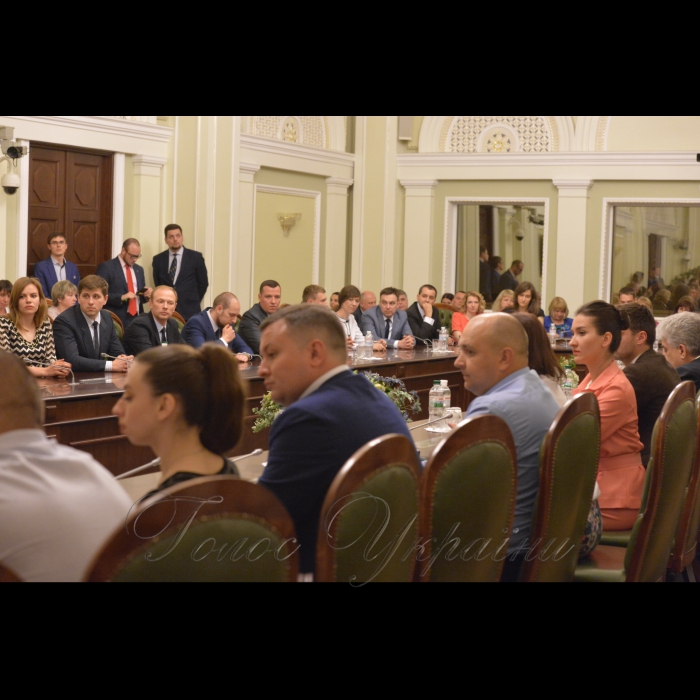 24 травня 2017 Голова Верховної Ради України А.Парубій вручив дипломи лауреатів Премії Верховної Ради України за внесок молоді у розвиток парламентаризму та місцевого самоврядування, Премії Верховної Ради України педагогічним працівникам загальноосвітніх, професійно-технічних, дошкільних та позашкільних навчальних закладів за успіхи у здійсненні навчання та виховання та Премії Верховної Ради України найталановитішим молодим ученим у галузі фундаментальних і прикладних досліджень та науково-технічних розробок за 2015 рік.