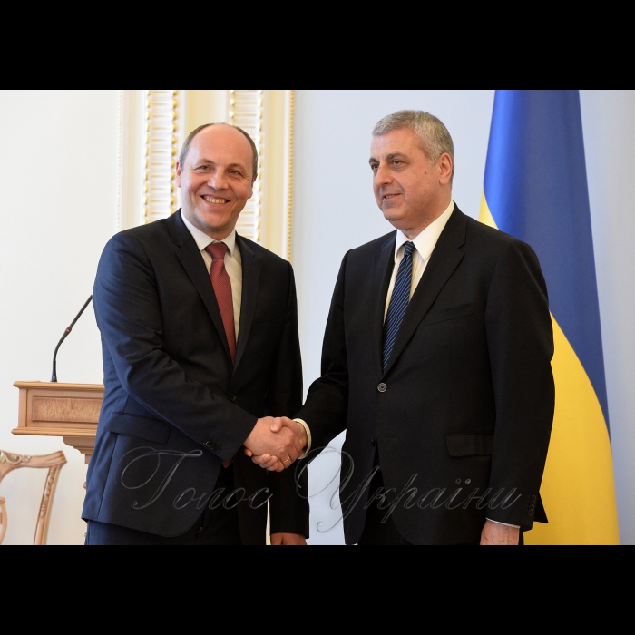 24 травня 2017 зустріч Голови Верховної Ради України Андрія Парубія з Надзвичайним і Повноважним Послом Грузії в Україні М. Уклебою.