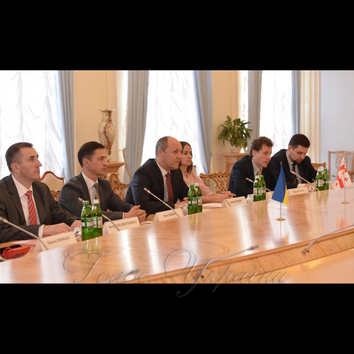 24 травня 2017 зустріч Голови Верховної Ради України Андрія Парубія з Надзвичайним і Повноважним Послом Грузії в Україні М. Уклебою.