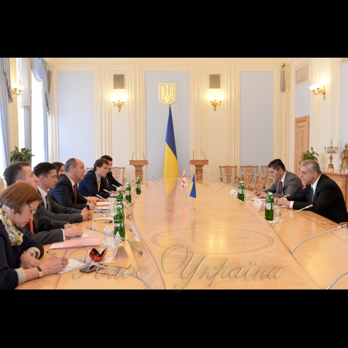 24 травня 2017 зустріч Голови Верховної Ради України Андрія Парубія з Надзвичайним і Повноважним Послом Грузії в Україні М. Уклебою.