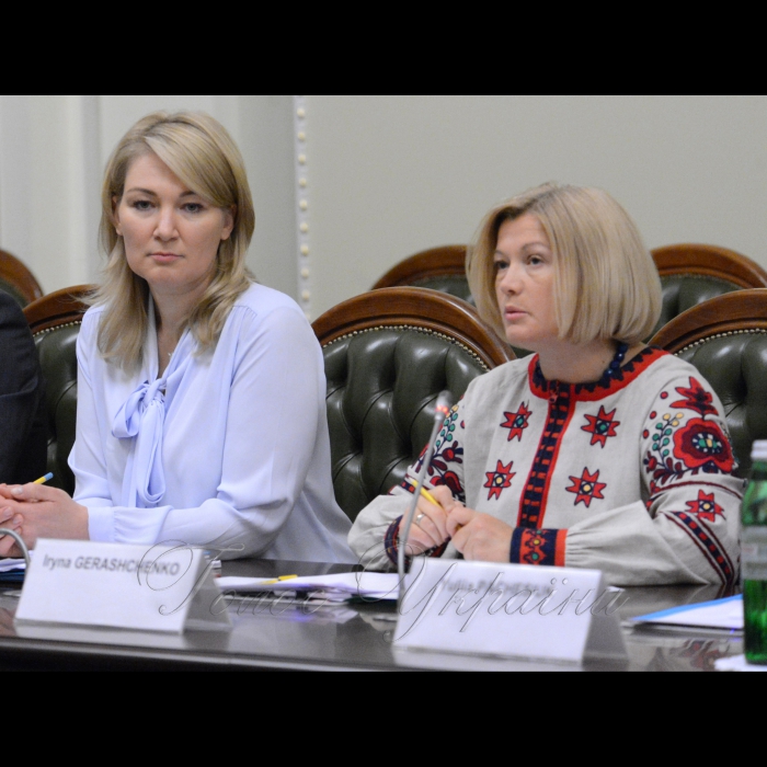 29 травня 2017 зустріч першого заступника Голови Верховної Ради України Ірини Геращенко з постійними представниками держав-учасниць ОБСЄ.
Перший заступни Голови Верховної Ради України Ірини Геращенко та Марія Іонова заступник голови комітету з питань євроінтеграції.