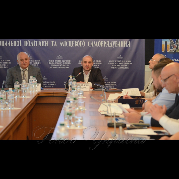 1 червня 2017 практикум з нормотворчості для фахівців об'єднаних територіальних громад, на підтримку реформи децентралізації. Проводять: Апарат Верховної Ради України разом з Комітетом Верховної Ради України з питань державного будівництва, регіональної політики та місцевого самоврядування. Програма реалізується спільно з Асоціацією міст України в рамках проекту 