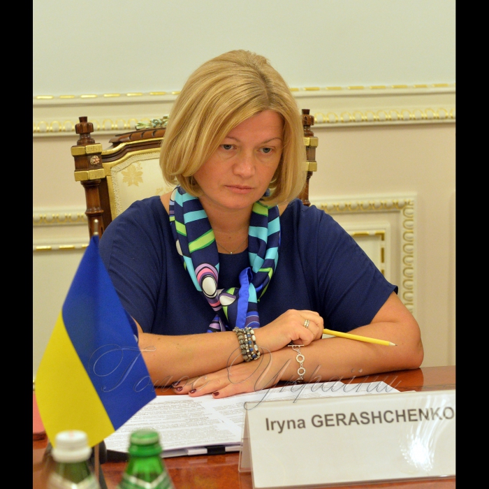 1 червня 2017 зустріч першого заступника Голови Верховної Ради України Ірини Геращенко з представниками Сполученого Королівства Великої Британії та Північної Ірландії: Генеральним директором з консульських та безпекових питань Міністерства закордонних справ Ф. Бартоном, заступником національного радника з питань безпеки Крістіан Тернером.