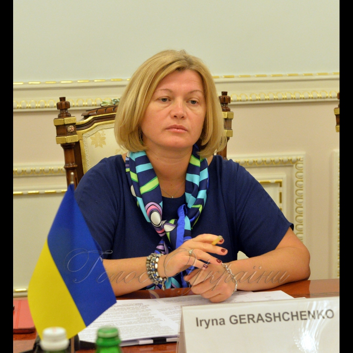1 червня 2017 зустріч першого заступника Голови Верховної Ради України Ірини Геращенко з представниками Сполученого Королівства Великої Британії та Північної Ірландії: Генеральним директором з консульських та безпекових питань Міністерства закордонних справ Ф. Бартоном, заступником національного радника з питань безпеки Крістіан Тернером.