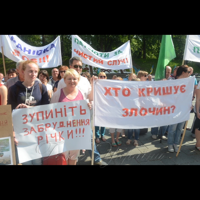 7 червня 2017 акція протесту біля кабміну проти безкарного забруднення річок Случ і Хомора. 250 громадських активістів із Житомирської, Рівненської та Хмельницької областей разом із представниками УКРОПу пікетуватимуть Кабінет Міністрів України. Мешканці міст Баранівка, Новоград-Волинський та смт Першотравенськ мають на меті привернути увагу урядовців до екологічної катастрофи в регіоні.