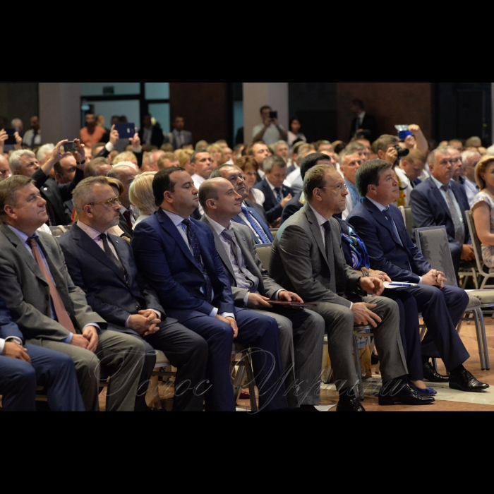 30 червня 2017 урочисте засідання з нагоди 25-річчя Асоціації міст України під головуванням мера Києва, голови Асоціації міст України Віталія Кличка. У засіданні візьмуть участь: Президент України Петро Порошенко, перший заступник Голови Верховної Ради України Ірина Геращенко, представники громад-членів Асоціації міст України. Також запрошені керівники держави, представники уряду та парламенту, представники іноземних партнерів Асоціації.