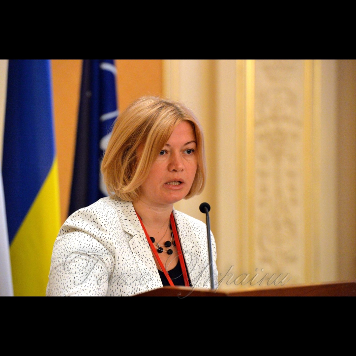 4 липня 2017 Київ. Перший заступник Голови Верховної Ради України Ірина Геращенко взяла участь у 95-му Семінарі Роуза-Рота у співпраці з Верховною Радою України, Сесія 2 «Гуманітарна і військова ситуація на Донбасі».