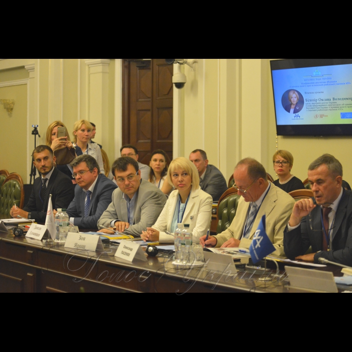 11 липня 2017 «Круглий стіл» на тему: «Конфлікт на Донбасі: виклики, загрози та їх правове врегулювання» (вул. Грушевського, 5, конференц-зал).
Організатор заходу: Міжфракційне депутатське об’єднанням Верховної Ради України «Сприяння захисту прав та соціальній реабілітації учасників Антитерористичної операції» спільно з Всеукраїнською громадською організацією «Асоціація адміністративних суддів», Асоціацією адвокатів України, Асоціацією податкових радників.
