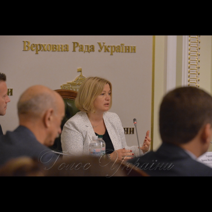 14 липня 2017 урочиста церемонія закриття Програми стажування у Верховній Раді України у 2017 році (ГО «Ліга інтернів»).
Цього року випускниками Програми стажування в Апараті Верховної Ради України стало 50 осіб, які протягом шести місяців працювали в секретаріатах Комітетів та підрозділах Апарату українського Парламенту. Окрім того, три особи пройшли стажування в Офісі з фінансового та економічного аналізу у Верховній Раді України, один – в Інституті законодавства ВРУ, двоє – у Програмі USAID «РАДА».