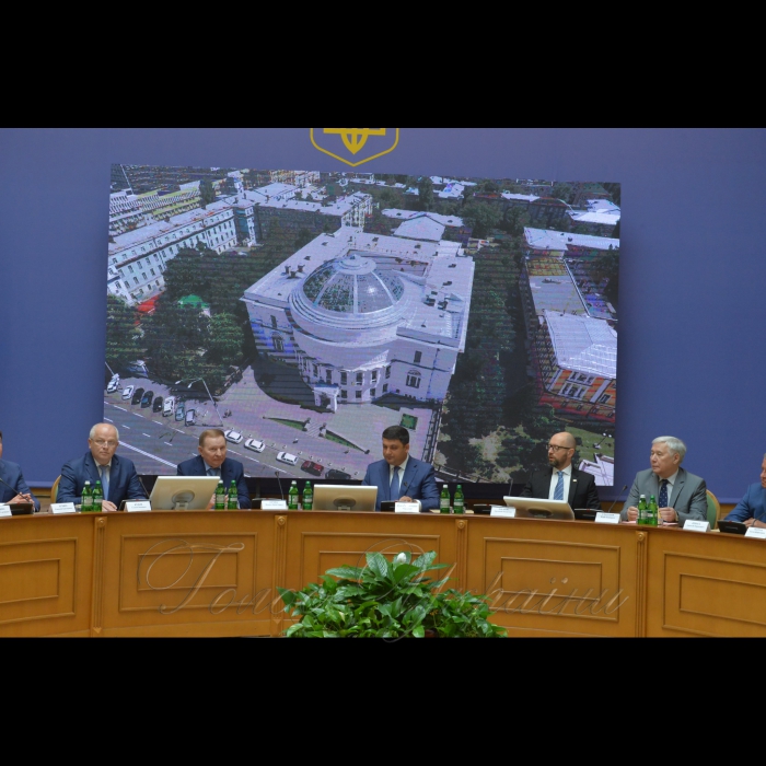18 липня 2017 Прем’єр-міністр України Володимир Гройсман відкрив урочисте засідання Кабінету Міністрів, присвячене 100-річчю Уряду України. В заході беруть участь керівники урядів України, діючі члени Кабінету Міністрів. Біля Клубу Кабінету Міністрів України відкрито виставку присвячену 100-річчю Уряду України.