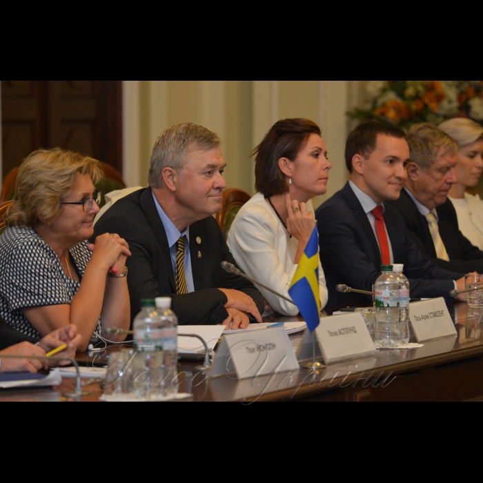 23 серпня 2017 заступник Голови Верховної Ради України Оксана Сироїд провела зустріч з парламентаріями країн Північної Європи – учасниками Консервативної групи в Північній Раді.
Під час зустрічі обговорювалися питання які стосуються пошуку інструментів для забезпечення миру, ситуацію з російською агресією, питання економічної безпеки та про налагодження ефективних міжпарламентських контактів.