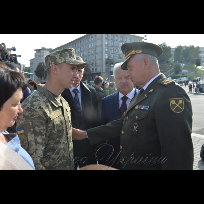 24 серпня 2017 військовий парад у Києві до Дня Незалежності.
Президент Петро Порошенко присвоїв звання Герой України з удостоєнням ордена 