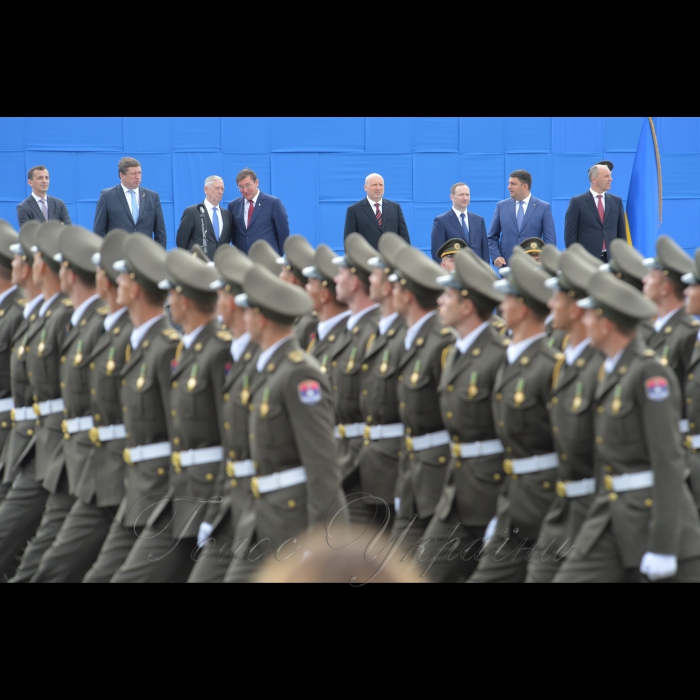 24 серпня 2017 військовий парад у Києві до Дня Незалежності.
Президент Петро Порошенко присвоїв звання Герой України з удостоєнням ордена 