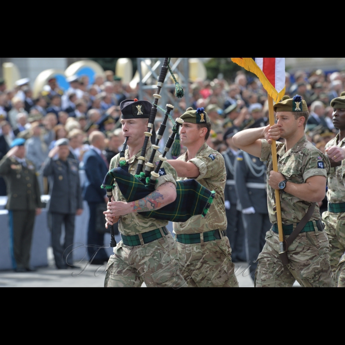 24 серпня 2017 військовий парад у Києві до Дня Незалежності.
Президент Петро Порошенко присвоїв звання Герой України з удостоєнням ордена 