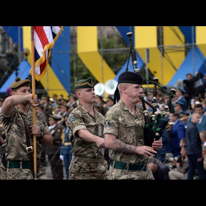 24 серпня 2017 Голова Верховної Ради України Андрій Парубій взяв участь в урочистях з нагоди Святкування 26-ї річниці Незалежності України.
У рамках Святкування 26-ї річниці Незалежності України відбулась Молитва за Україну у Софіївському Соборі - Національному заповіднику 