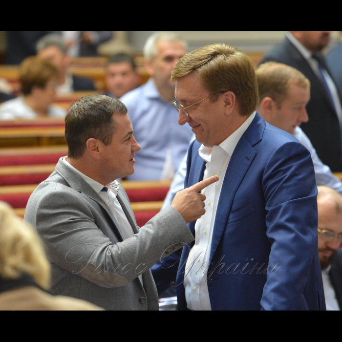 22 вересня 2017 засідання ВР.
Сергій Євтушок Б., Владислав Бухарєв Б.