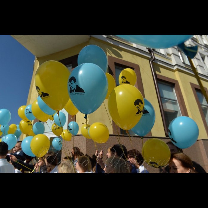 29 вересня 2017 біля Укрінформу відбулась акція з вимогою звільнення незаконно ув’язненого кремлівською  владою  журналіста Укрінформу Романа Сущенка. Вже рік Романа утримують у московській в’язниці. На акцію прийшли донька кореспондента Юлія, дружина Анжела, керівник Укрінформу Олександр Харченко, голова НСЖУ Сергій Томіленко, журналісти, друзі та інші.