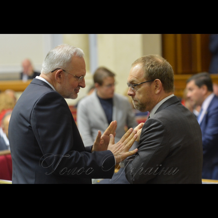 5 жовтня 2017 засідання ВР. Ігор Шурма ОП, Сергій Власенко Б.