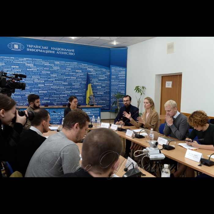 10 жовтня 2017 Укрінформ. Круглий стіл на тему: 