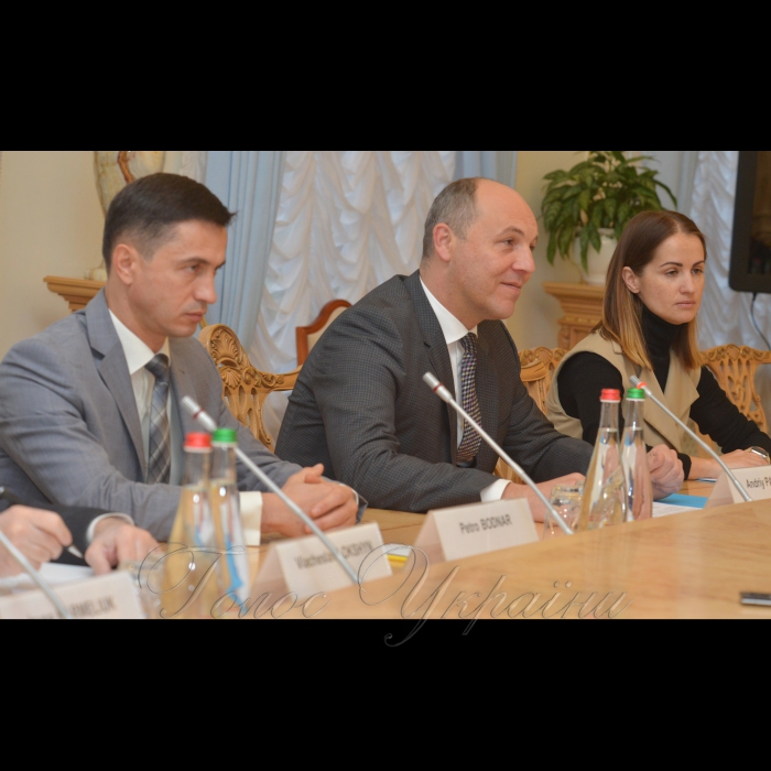 12 жовтня 2017 зустріч Голови Верховної Ради України Андрія  Парубія з Маршалком Сенату Республіки Польща С. Карчевським.