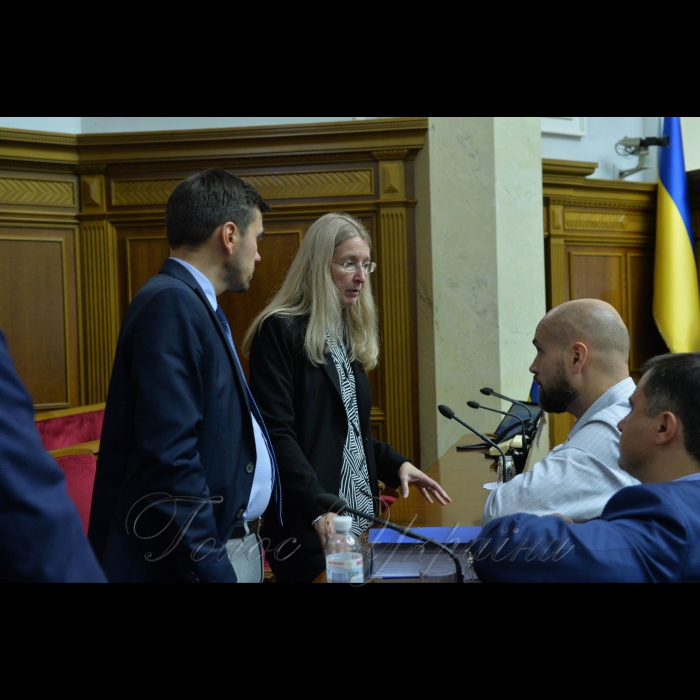 Пленарне засідання Верховної Ради України. Виконувач обов'язків Міністра охорони здоров'я України Супрун Уляна