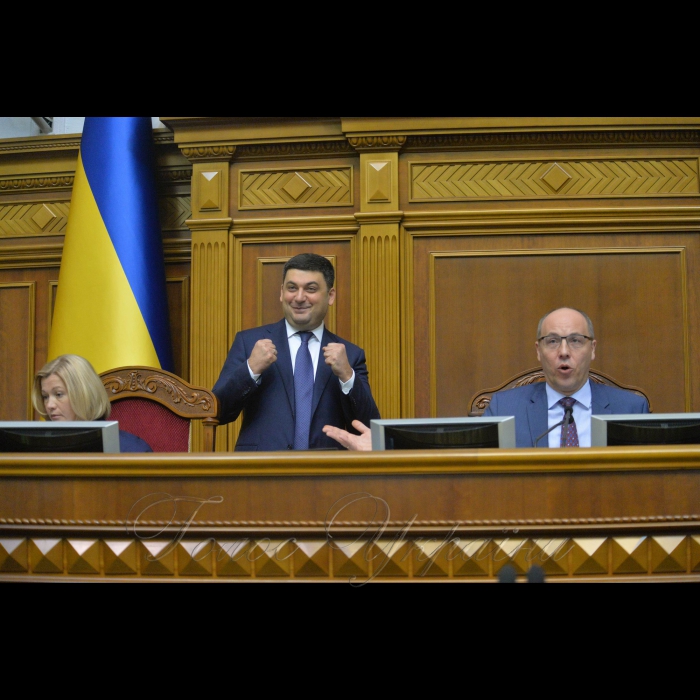 Пленарне засідання Верховної Ради України/ Верховна Рада схвалила медичну реформу. Прийнято Закон «Про державні фінансові гарантії медичного обслуговування населення». перший заступник Голови ВР Ірина Геращенко, прем’єр Володимир Гройсман, Виконувач обов'язків Міністра охорони здоров'я України Уляна Супрун, Голова ВР Андрій Парубій,