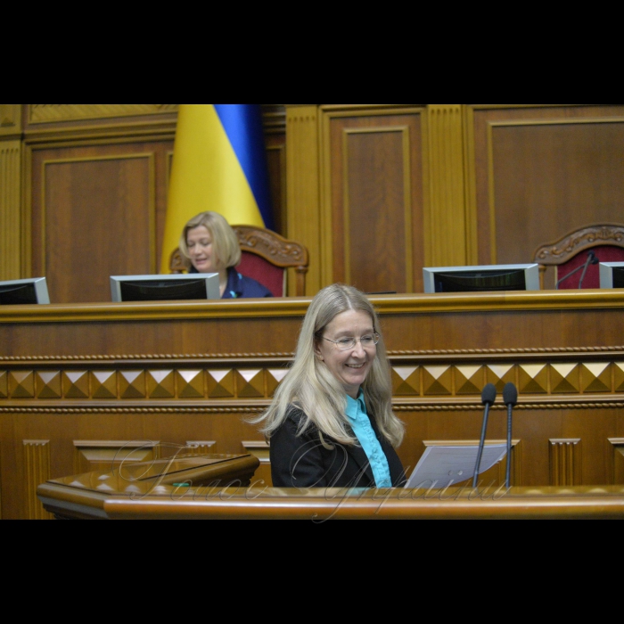 Пленарне засідання Верховної Ради України/ Верховна Рада схвалила медичну реформу. Прийнято Закон «Про державні фінансові гарантії медичного обслуговування населення». Виконувач обов'язків Міністра охорони здоров'я України Уляна Супрун