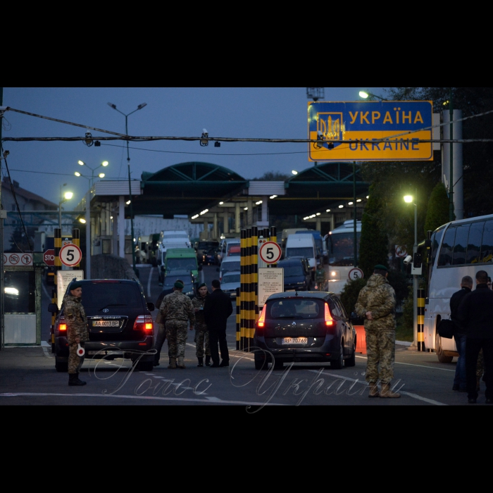 Робочий візит Голови Верховної Ради України Андрія Парубія до Республіки Польща. Пункт пропуску «Шегині-Медика» Ознайомлення з інфраструктурою п/п та технологією здійснення прикордонно-митного контролю, огляд пішого переходу