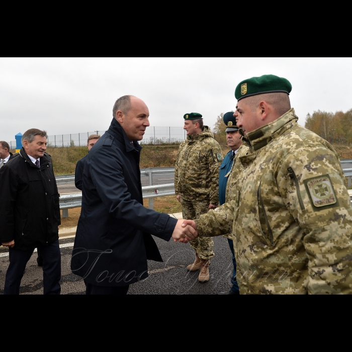 Робочий візит Голови Верховної Ради України Андрія Парубія до Республіки Польща. Пункт пропуску «Краківець-Корчова». Ознайомлення з інфраструктурою п/п та технологією здійснення прикордонно-митного контролю. Кухцінський