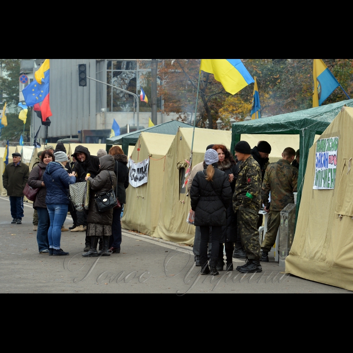 Мітингувальники біля Верховної Ради України. Продовжується акція 