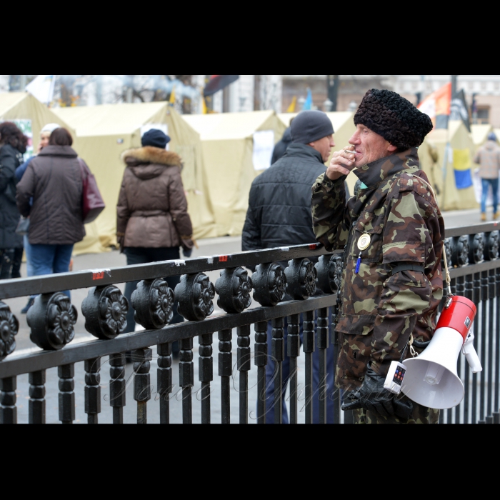 Мітингувальники біля Верховної Ради України. Продовжується акція 