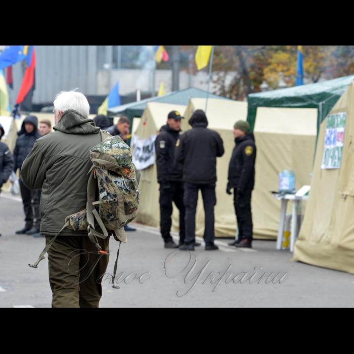 Мітингувальники біля Верховної Ради України. Продовжується акція 