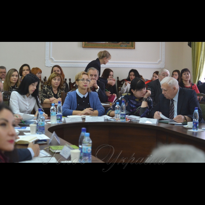 Круглий стіл «Вступна компанія 2017 р. на економічні та управлінські спеціальності до аграрних ВНЗ: оцінка, траєкторія майбутнього» у НУБіП