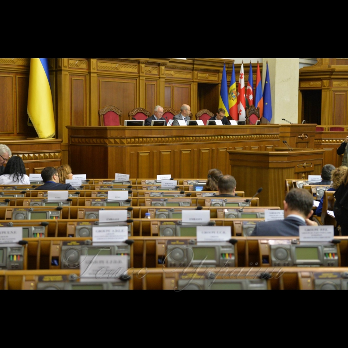   У Києві в приміщеннях Верховної Ради України проходить чергова Шоста сесія Парламентської Асамблеї ЄВРОНЕСТ. Засідання Комітету з політичних питань, прав людини та демократії